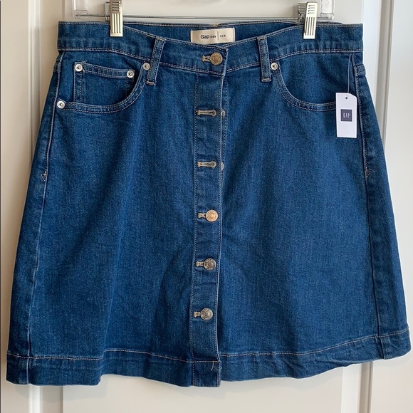 GAP Dresses & Skirts - Button front denim skirt